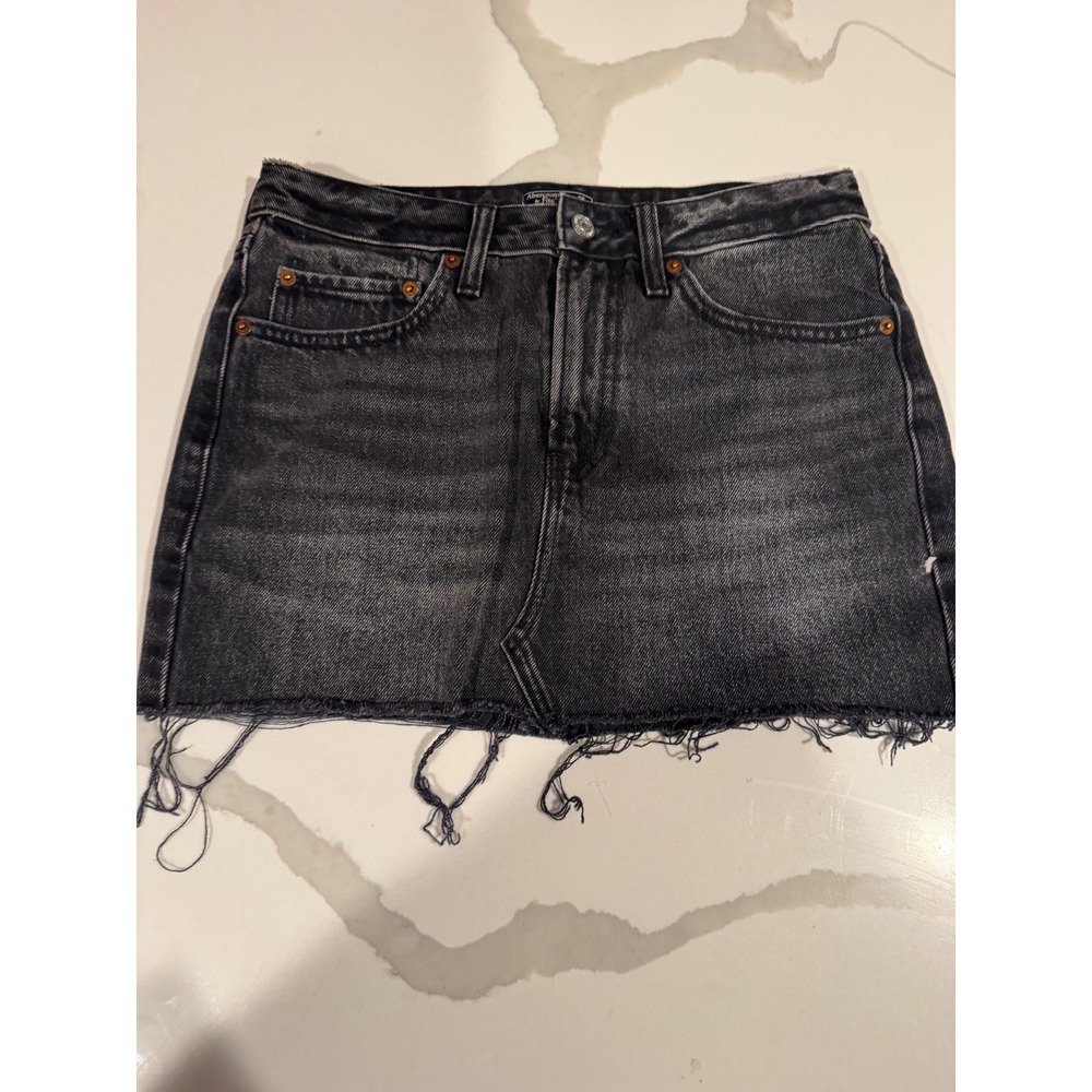 Abercrombie & Fitch Low Rise Micro Mini Skirt Black Denim Frayed Hem Size 25